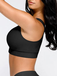 Adjustable bra with front closure and three hooks