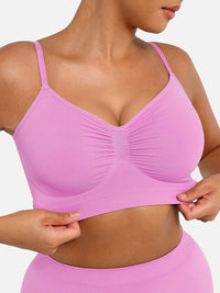 Seamless shaping bra with support